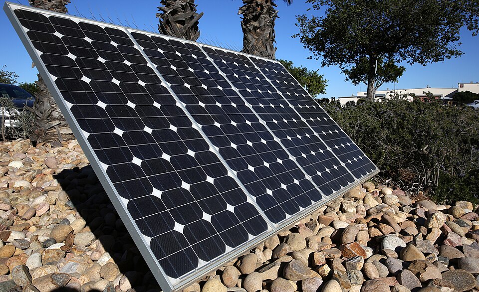 Energy assurance only a microgrid away 140113-M-OB827-007.jpg
