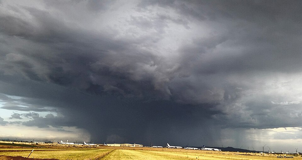 Airplane Storms.jpg