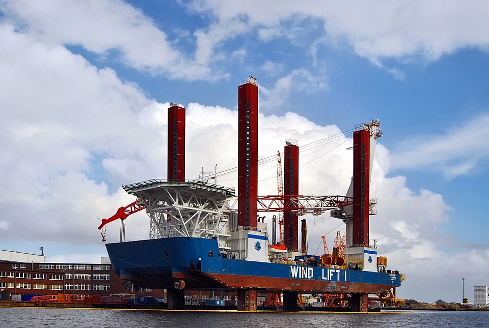 Wind Lift I, Emder Hafen WhiteBalanced.jpg