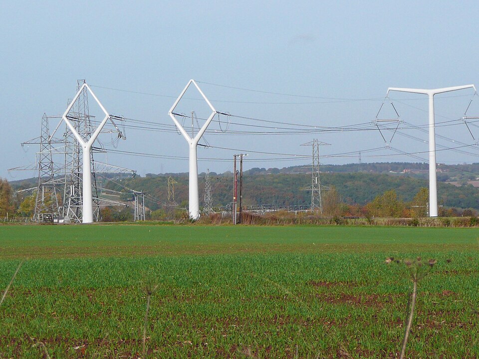 Electricity transmission towers in the National Grid Training Centre - geograph.org.uk - 4722901.jpg
