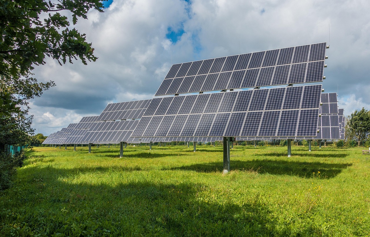 Image by mrganso from Pixabay · Pixabay Content License photovoltaic system, solar, solar energy, solar panel, photovoltaic, renewable, energy revolution, power generation, solar field, solar cells, voltage, current, sun, electricity, energy, solar power, environment, renewable energy, technology, power supply, clouds, nature, sky, atmospheric, turn, ear — Image by mrganso from Pixabay · Pixabay Content License