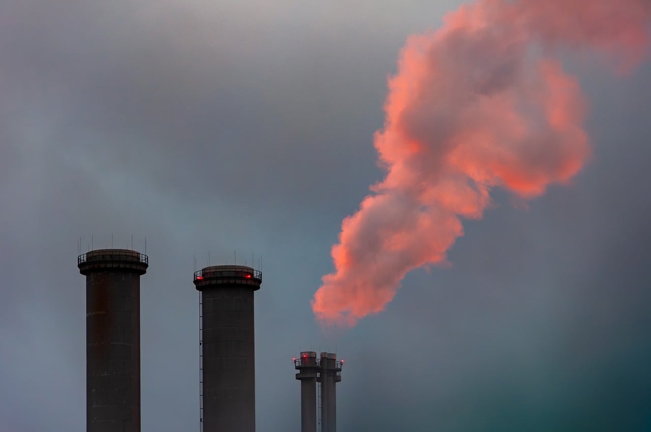 Image by wal_172619 from Pixabay · Pixabay Content License chimneys, power plant, industry, smoke, steam, thermal power station, energy — Image by wal_172619 from Pixabay · Pixabay Content License