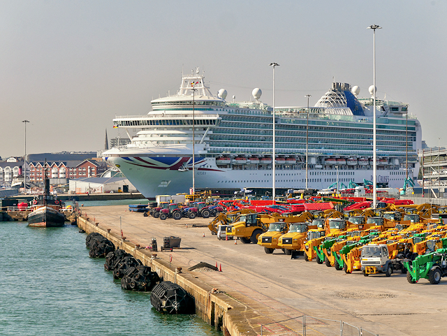 Cruise Ship at Southampton Ocean Terminal - geograph.org.uk - 5796570.jpg