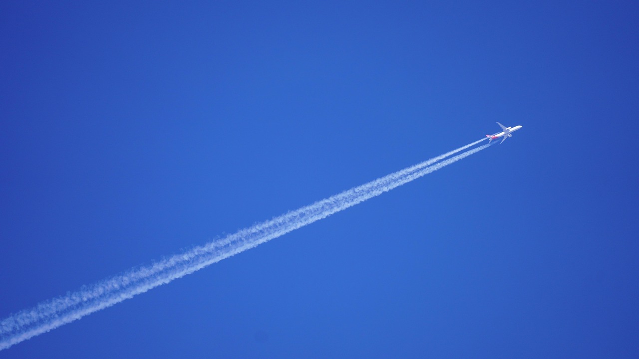 plane, mac wallpaper, free wallpaper, contrails, blue sky, kerosene, flying, desktop backgrounds, laptop wallpaper, hd wallpaper, passenger aircraft, 4k wallpaper 1920x1080, airbus, beautiful wallpaper, full hd wallpaper, wallpaper 4k, aviation, cool backgrounds, 4k wallpaper, flight, atmosphere, wi — Image by Mylene2401 from Pixabay · Pixabay Content License