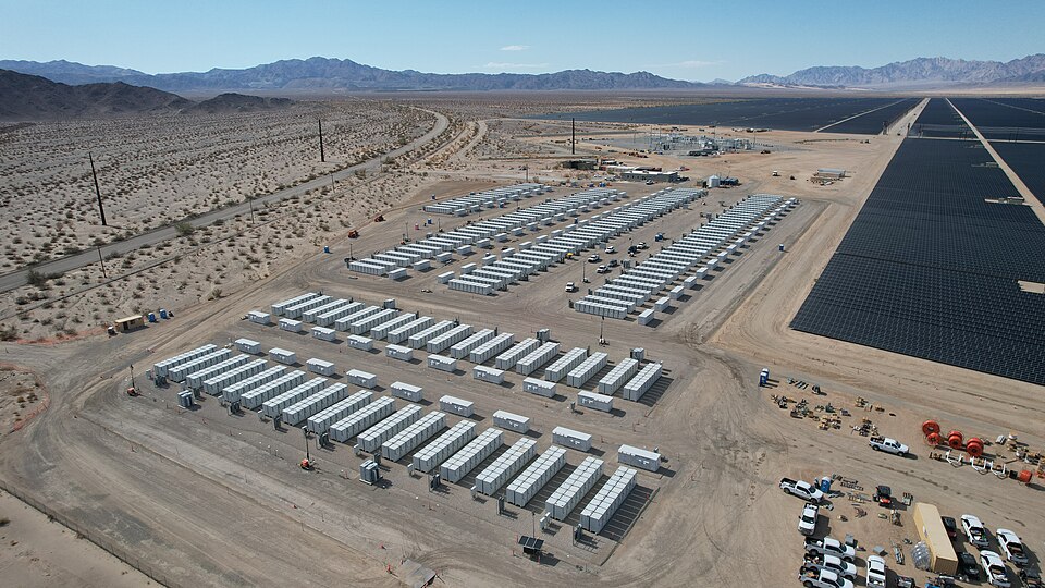Desert Sunlight Battery Energy Storage System (52945816430).jpg