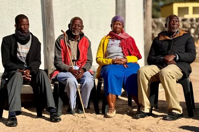 Indigenous San People in Botswana’s Central Kalahari Game Reserve. Image courtesy Michael Taylor/Anthropos Africa.