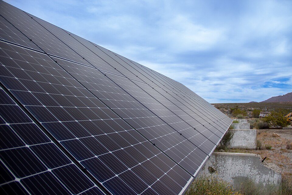 Solar panels at Cottonwood (55239599655).jpg