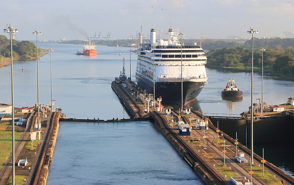Cruise ship locking westbound thru Panama Canal 2016.jpg