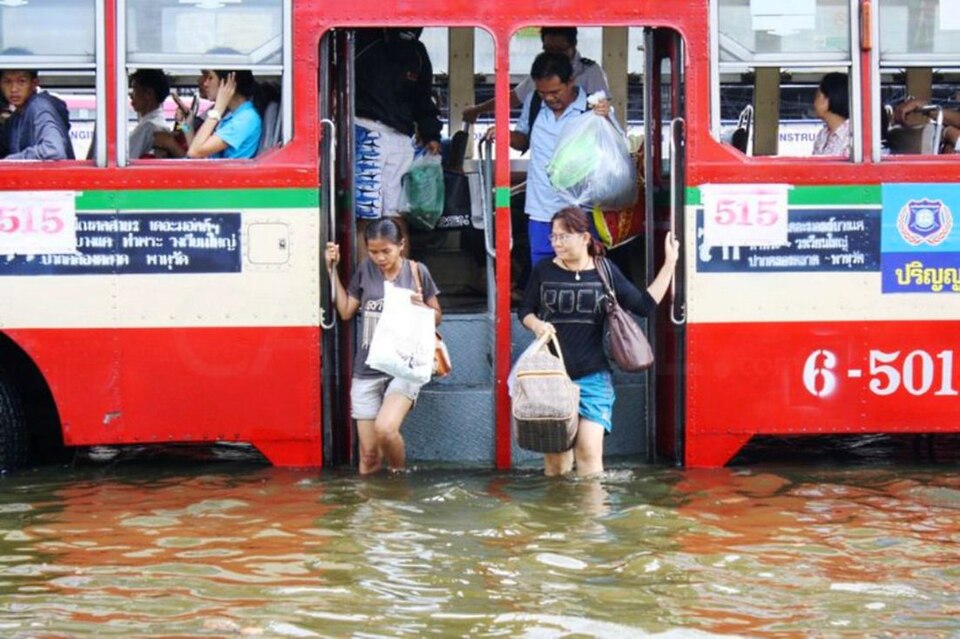 Thailand BKK North Bus stop (6305953303).jpg