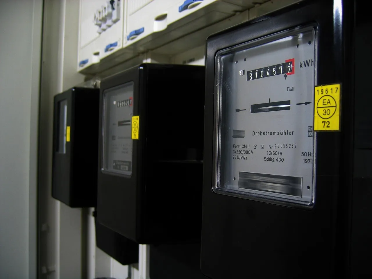 Image by geralt from Pixabay · Pixabay Content License electricity meter, electricity, pay, energy, power line, consumption, consume, power consumption, counter, electricity meter, electricity meter, electricity meter, electricity meter, electricity meter, electricity — Image by geralt from Pixabay · Pixabay Content License